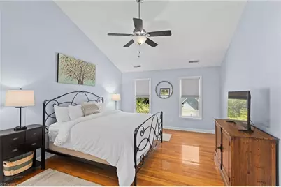 3210 Peninsula Drive, Jamestown, NC 27282 - Photo 24
