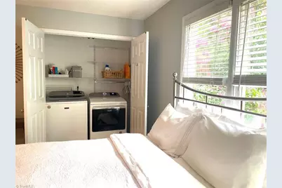3210 Peninsula Drive, Jamestown, NC 27282 - Photo 32