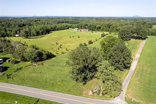 173 Old Meadowbrook Ln, Elkin, NC 28621 - Photo 26