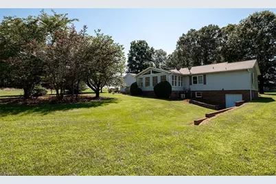 173 Old Meadowbrook Lane, Elkin, NC 28621 - Photo 4