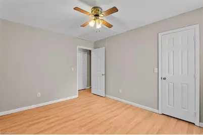 2325 Meadow Gate Drive, Greensboro, NC 27455 - Photo 22
