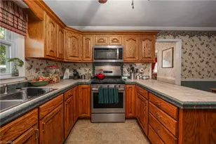 328 Oakgrove Rd, Asheboro, NC 27205 - Photo 18