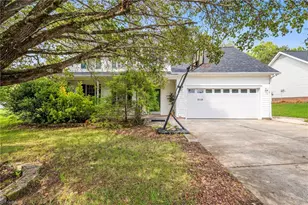 3549 Bent Trace Dr, High Point, NC 27265 - Photo 4