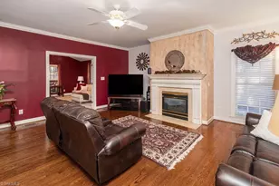 3101 Lodge Dr, Jamestown, NC 27282 - Photo 10