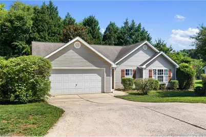 5702 Fountain Head Drive, Greensboro, NC 27455 - Photo 2