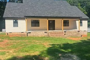 721 N Fayetteville St, Liberty, NC 27298 - Photo 1