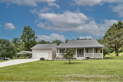 324 Deerfield Country Road, Randleman, NC 27317 - Photo 4