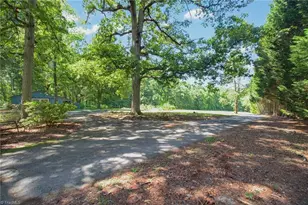 7707 Alcorn Rd, Greensboro, NC 27409 - Photo 4