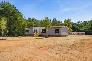 847 Walker St, Reidsville, NC 27320 - Photo 2