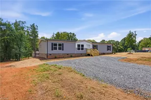 847 Walker St, Reidsville, NC 27320 - Photo 4