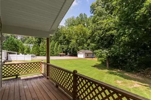 1805 Travis Ln, Burlington, NC 27217 - Photo 38