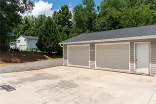 1805 Travis Ln, Burlington, NC 27217 - Photo 44