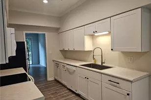 113 Forest View Dr, Winston-Salem, NC 27104 - Photo 2