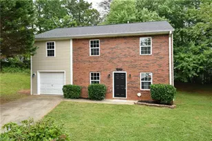 5832 Sir Knight Cir, Clemmons, NC 27012 - Photo 2