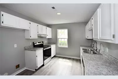 5832 Sir Knight Circle, Clemmons, NC 27012 - Photo 8