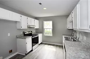 5832 Sir Knight Cir, Clemmons, NC 27012 - Photo 8