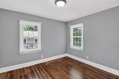 1912 Colonial Avenue, Greensboro, NC 27408 - Photo 18