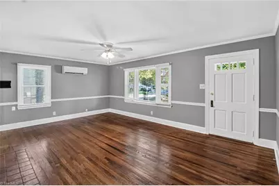 1912 Colonial Avenue, Greensboro, NC 27408 - Photo 6