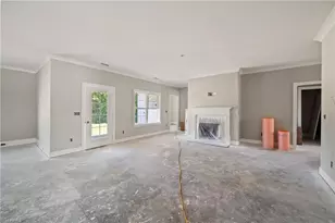 165 Canton Dr, Lexington, NC 27295 - Photo 4