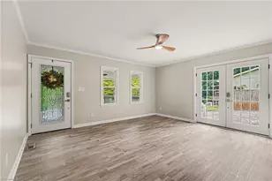 390 Woodhaven Shores Dr, Lexington, NC 27292 - Photo 6