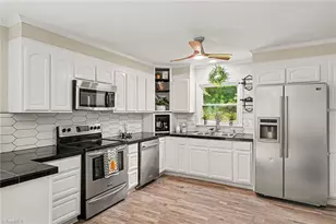 390 Woodhaven Shores Dr, Lexington, NC 27292 - Photo 10