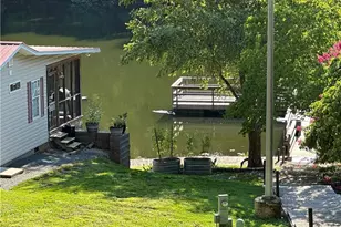 139 Pier Ave, New London, NC 28127 - Photo 6