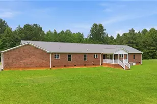 2052 Kennedy Rd, Thomasville, NC 27360 - Photo 6