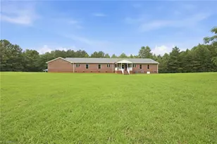 2052 Kennedy Rd, Thomasville, NC 27360 - Photo 12