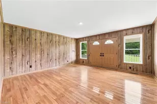 2052 Kennedy Rd, Thomasville, NC 27360 - Photo 14