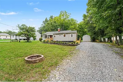 204 Broad Street, Reidsville, NC 27320 - Photo 4