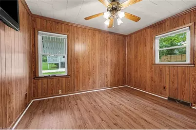 204 Broad Street, Reidsville, NC 27320 - Photo 18