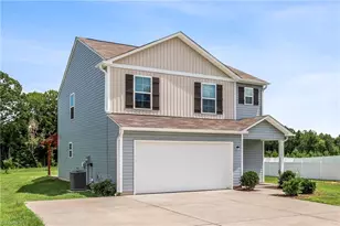 1139 Calvin Sowers Rd, Lexington, NC 27295 - Photo 4