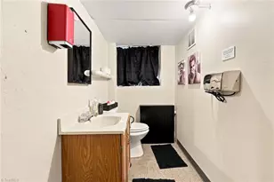 528 N Liberty St, Winston-Salem, NC 27101 - Photo 24