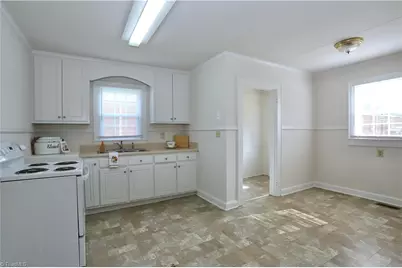 1320 Whitsett Street, Burlington, NC 27215 - Photo 14