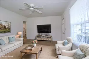 1320 Whitsett St, Burlington, NC 27215 - Photo 4