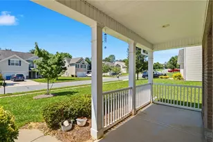 2016 Heron Pointe Dr, Whitsett, NC 27377 - Photo 4