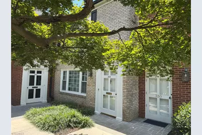 329 Hanover Arms Court, Winston-Salem, NC 27104 - Photo 4