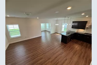 4006 Crimson Wood Court, Greensboro, NC 27410 - Photo 8