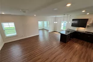 4006 Crimson Wood Ct, Greensboro, NC 27410 - Photo 8