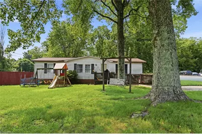 374 Grimes Boulevard, Lexington, NC 27292 - Photo 1
