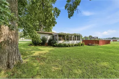 374 Grimes Boulevard, Lexington, NC 27292 - Photo 26
