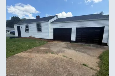 1048 E Clemmonsville Road, Winston-Salem, NC 27127 - Photo 14