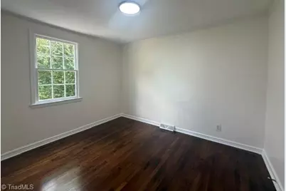 1048 E Clemmonsville Road, Winston-Salem, NC 27127 - Photo 8