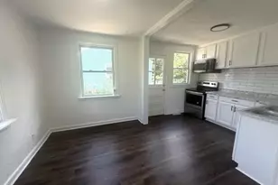 1048 E Clemmonsville Rd, Winston-Salem, NC 27127 - Photo 6