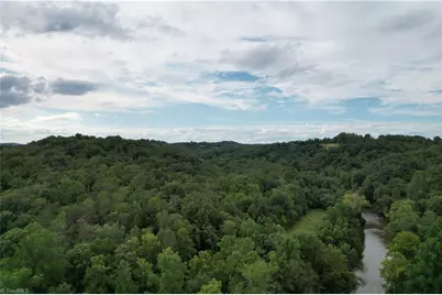 01 Seven Island Road, Danbury, NC 27016 - Photo 12