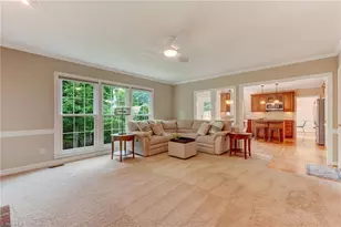 5811 Cold Harbor Dr, Greensboro, NC 27410 - Photo 10