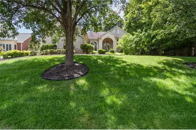 2512 Burch Point, High Point, NC 27265 - Photo 4