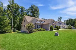 5612 Crooked Oak Dr, Summerfield, NC 27358 - Photo 2