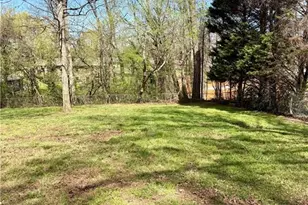 3743 Crosland Rd, Winston-Salem, NC 27106 - Photo 18