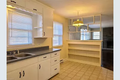 1806 South Hill Avenue, Winston-Salem, NC 27127 - Photo 8